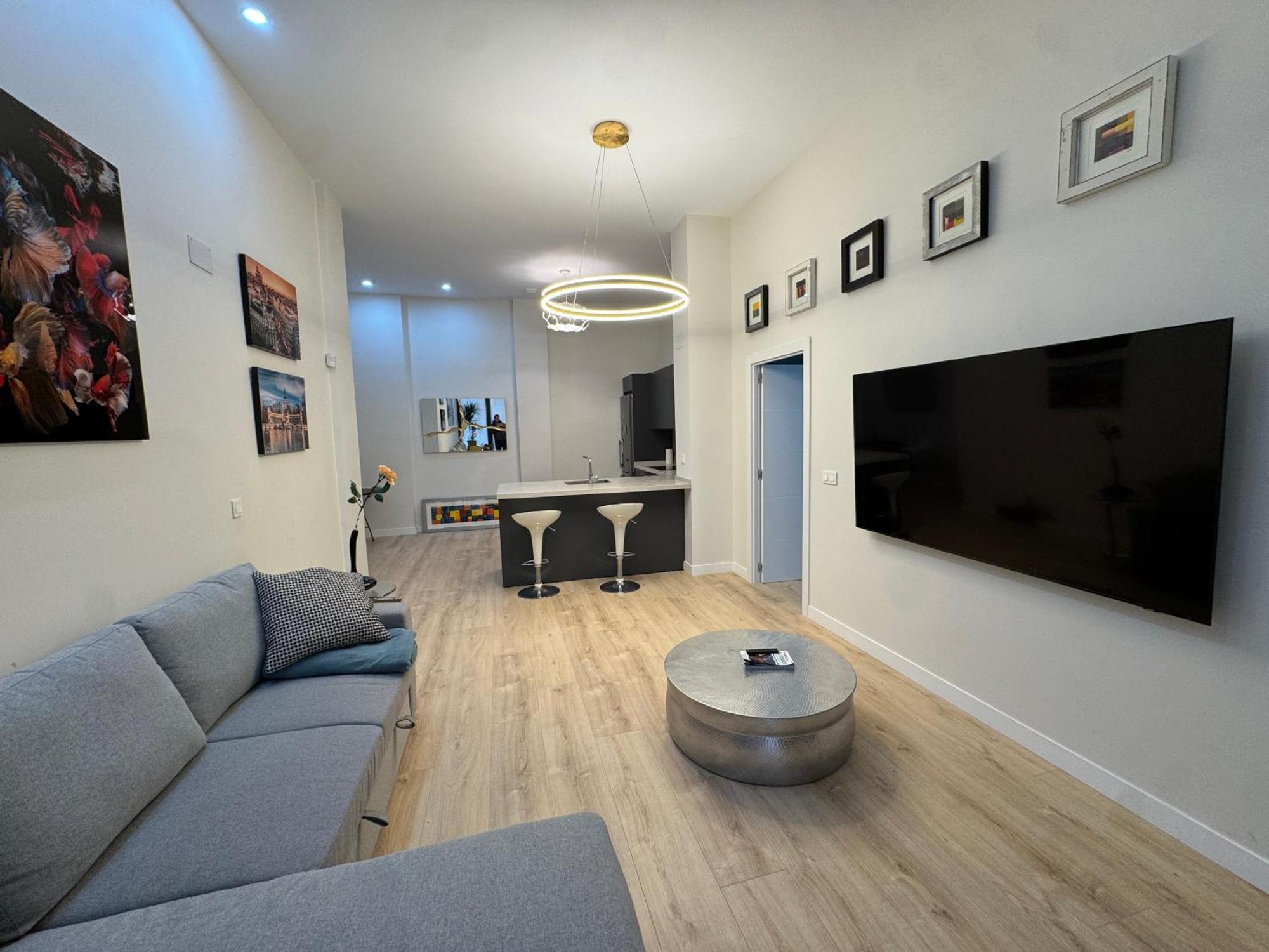 Luxury Suite Wifi Ac Servicios En La Puerta マドリード エクステリア 写真
